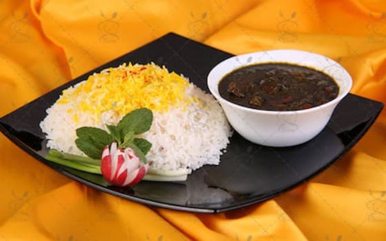 چلو خورش قورمه سبزی مخلوط